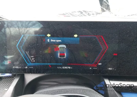 2026 BMW M5 z USA, uszkodzony, nr VIN WBS83FK05TCV68511